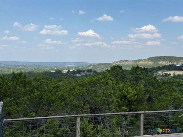 $2,250 | 901 Madrona Drive, Unit B, New Braunfels, TX 78132