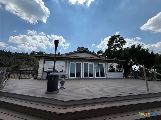 $2,250 | 901 Madrona Drive, Unit B, New Braunfels, TX 78132