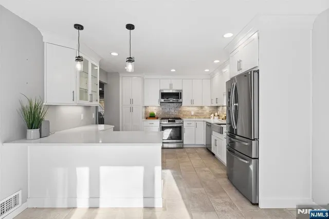 $5,500 | 90 Fisher Road, Mahwah, NJ 07430