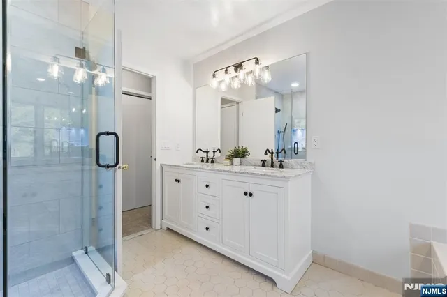 $5,500 | 90 Fisher Road, Mahwah, NJ 07430