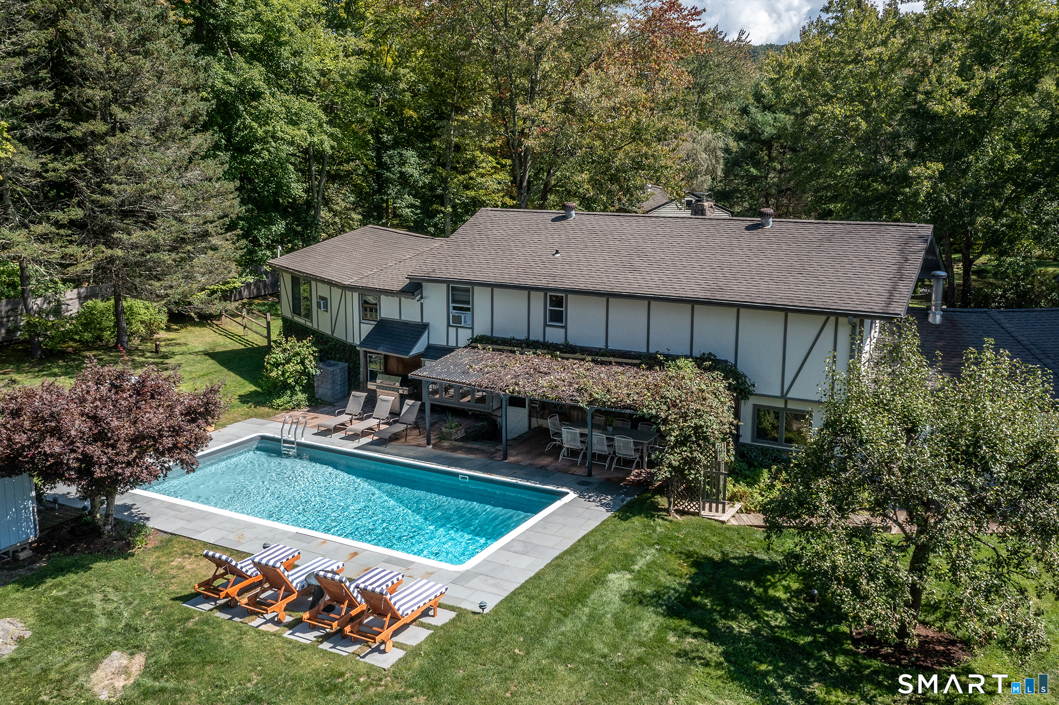 38 Strawberry Ridge Road Warren, CT 06777 - Photo 3 of 40 Gallery Image 3