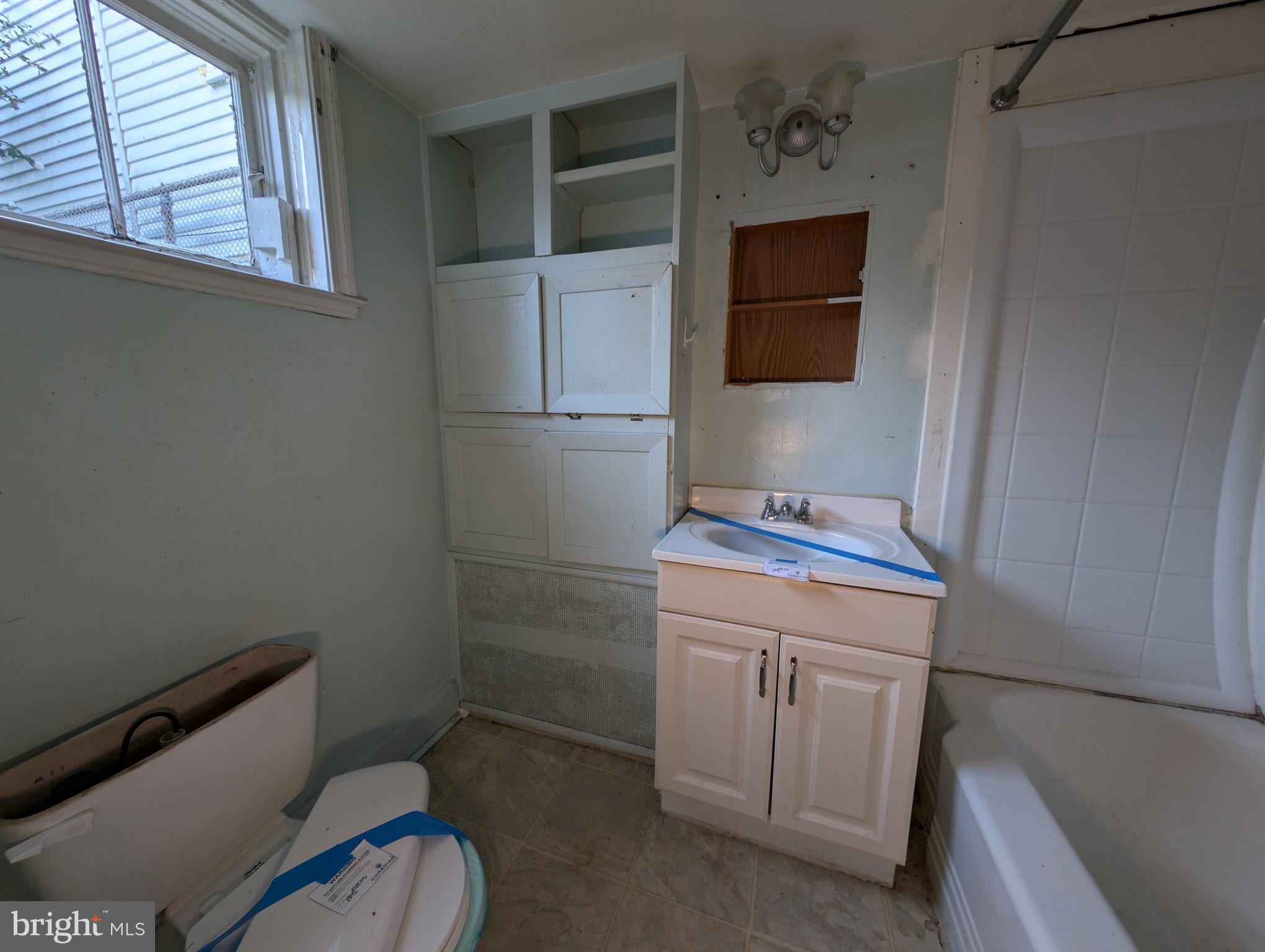 2418 Keyway Dundalk, MD 21222 - Photo 16 of 31