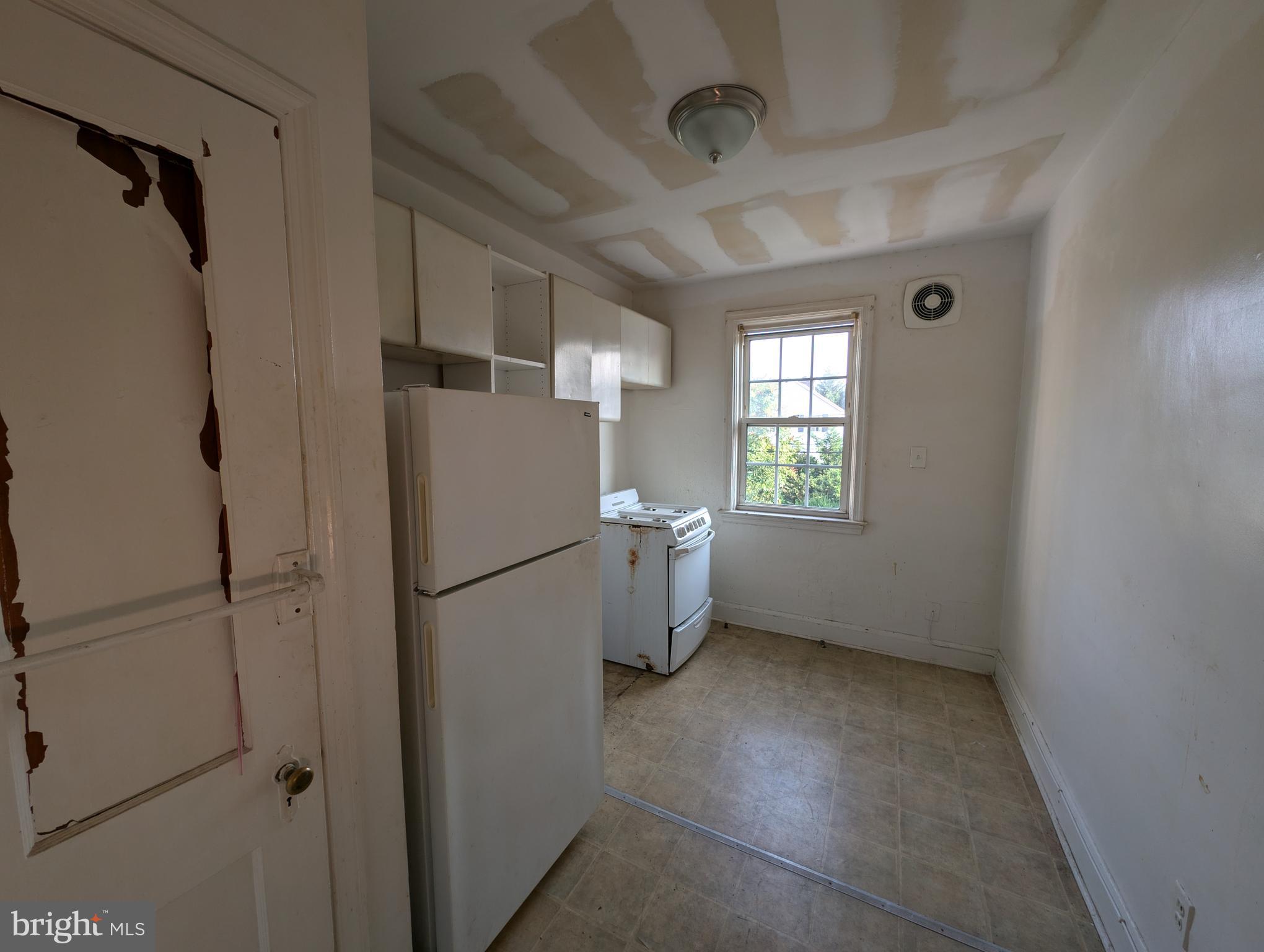 2418 Keyway Dundalk, MD 21222 - Photo 28 of 31