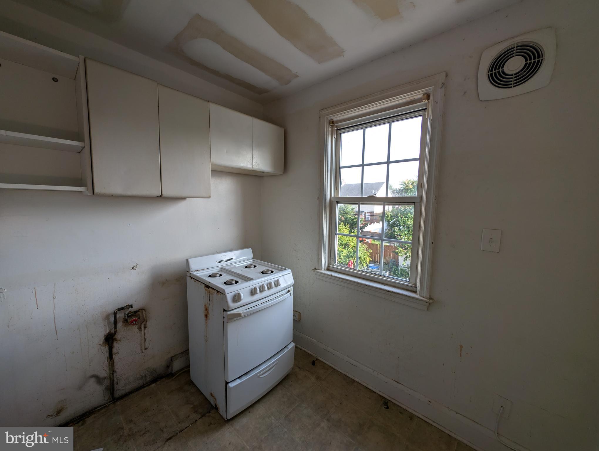 2418 Keyway Dundalk, MD 21222 - Photo 29 of 31