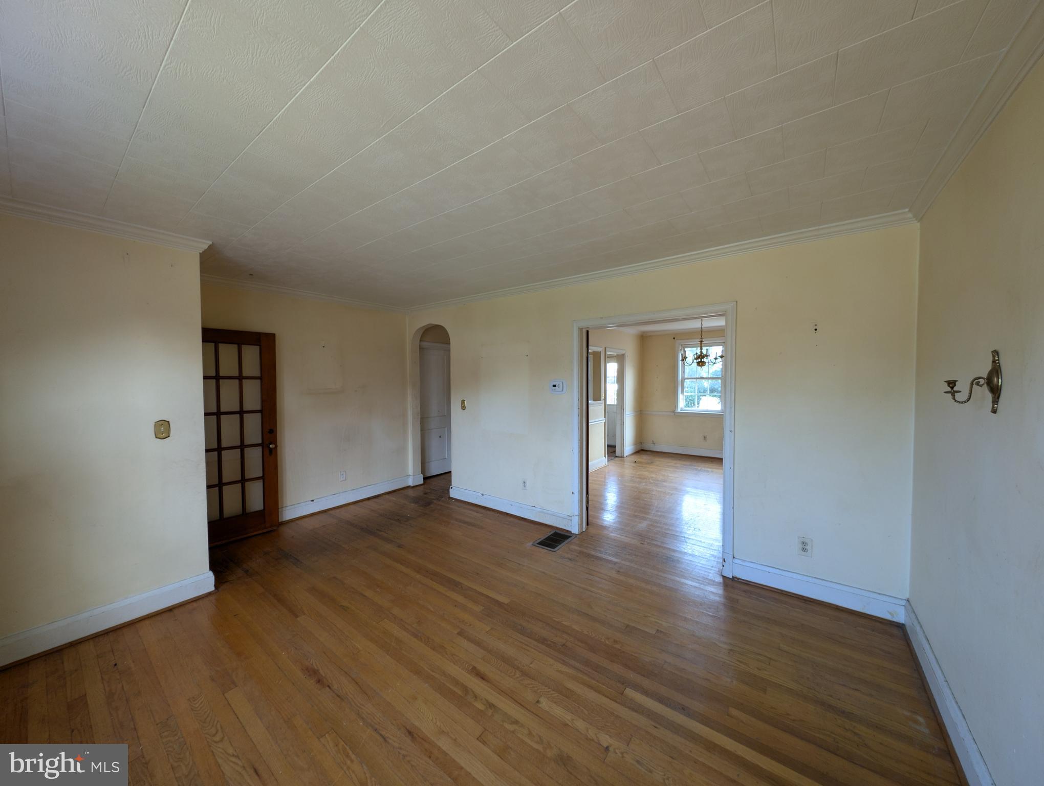 2418 Keyway Dundalk, MD 21222 - Photo 4 of 31