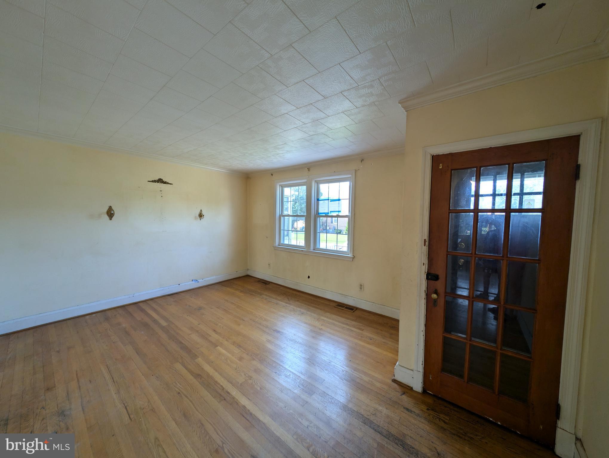 2418 Keyway Dundalk, MD 21222 - Photo 5 of 31