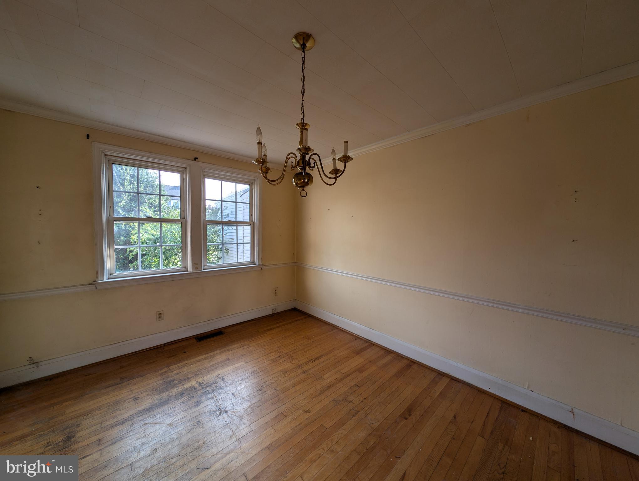 2418 Keyway Dundalk, MD 21222 - Photo 9 of 31