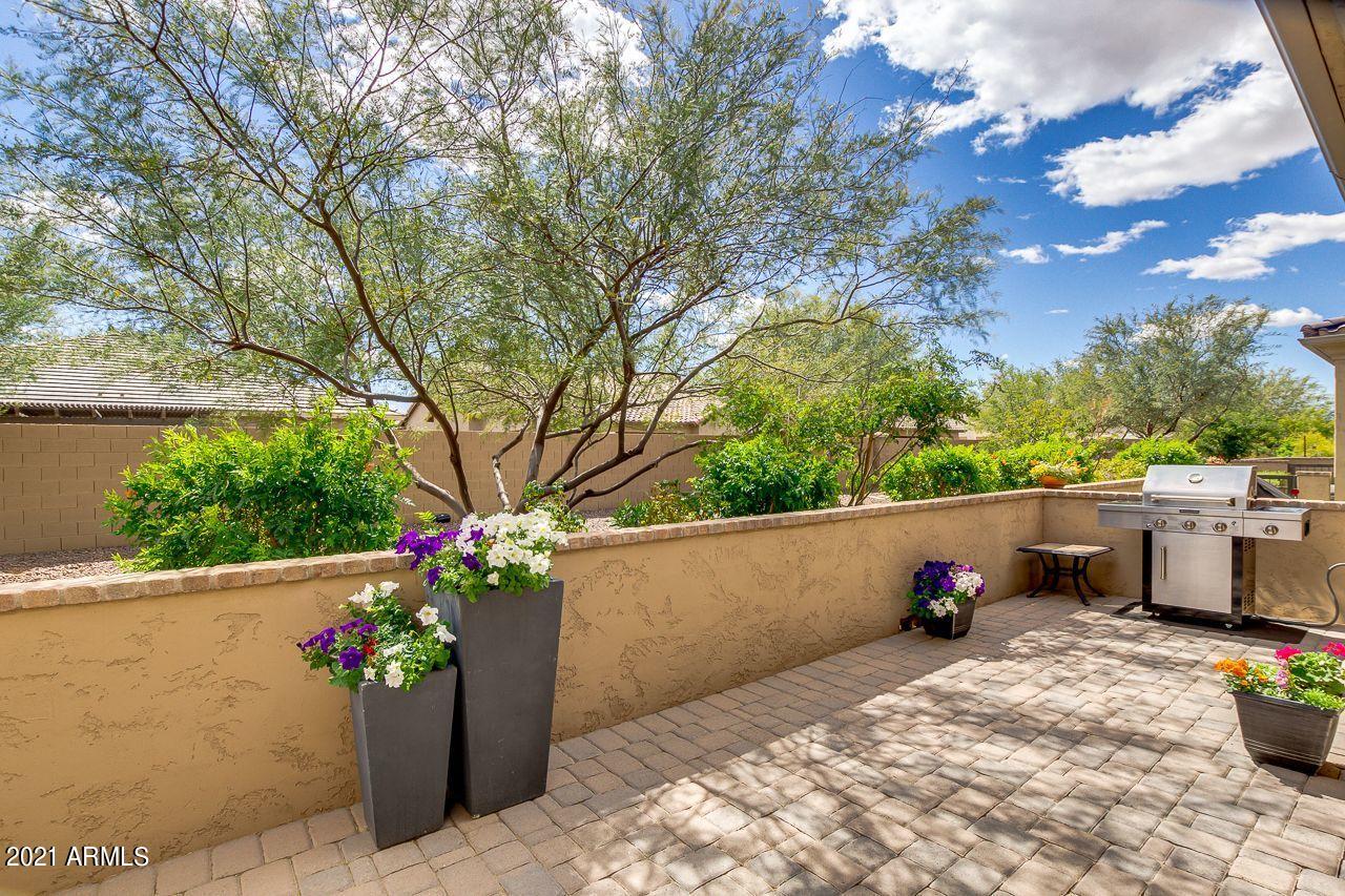 private patio (2)