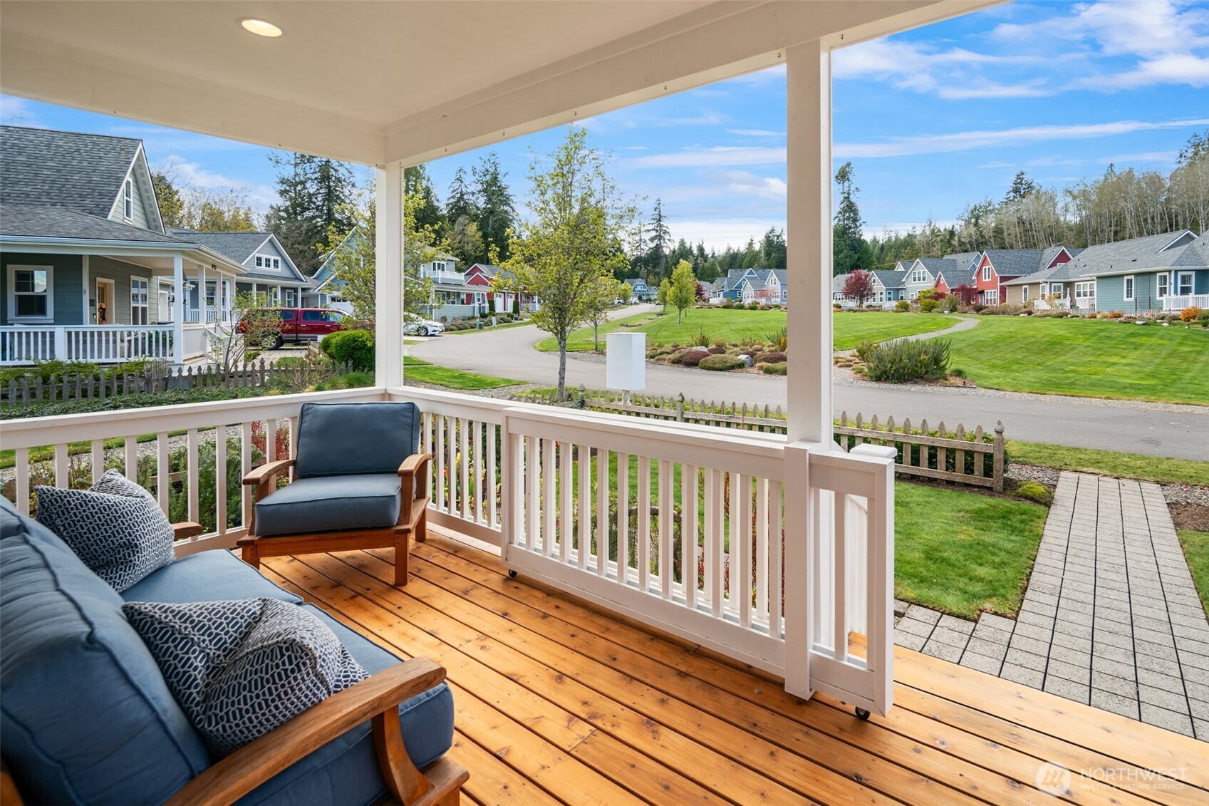 220 Anchor Lane Port Ludlow, WA 98365 - Photo 6 of 40