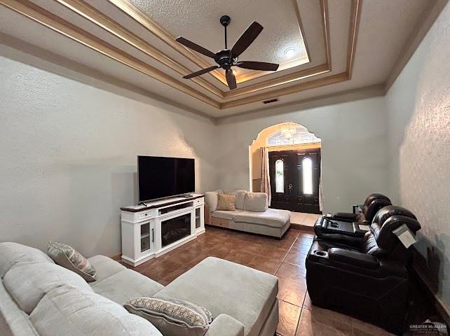 21325 Norene Drive Edcouch, TX 78538 - Photo 4 of 15 a living room with furniture a ceiling fan a flat screen tv and a window