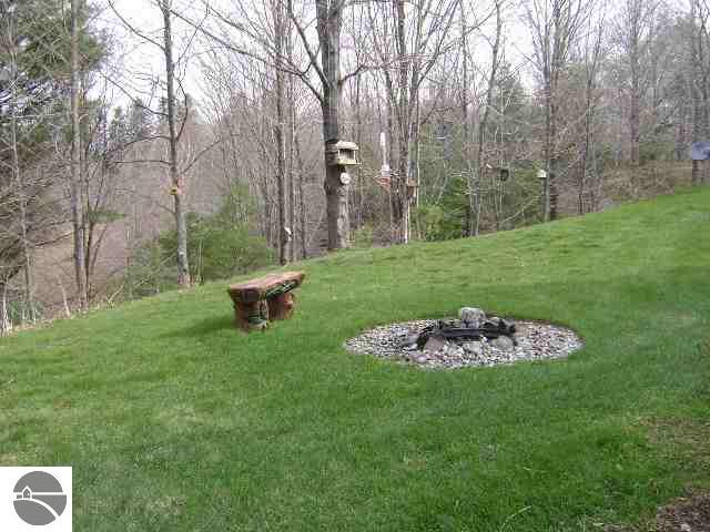 2248 Glory Road Frankfort, MI 49635 - Photo 13 of 15 1689146-12.JPG