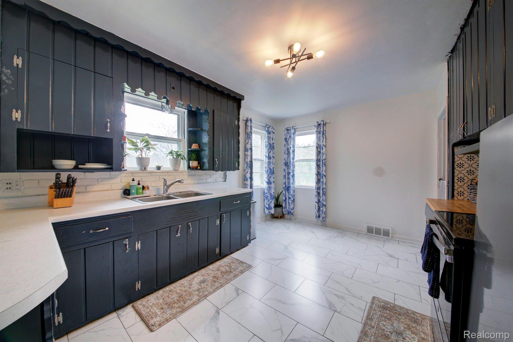 9015 Argentine Road Linden, MI 48451 - Photo 21 of 43 Gallery Image 21