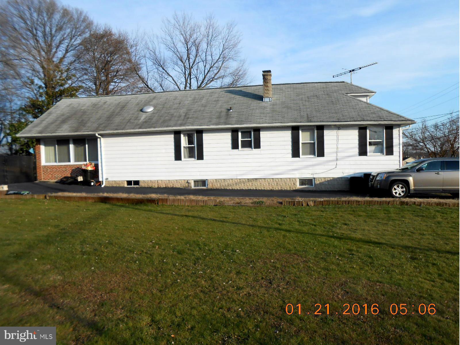 362 Stillwater Road Baltimore, MD 21221 - Photo 2 of 19 side of house including long driveway