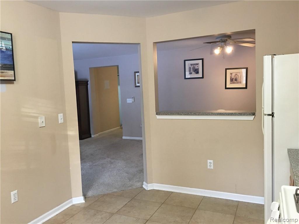 20612 Dunham Road, Unit 4 Clinton Township, MI 48038 - Photo 10 of 41