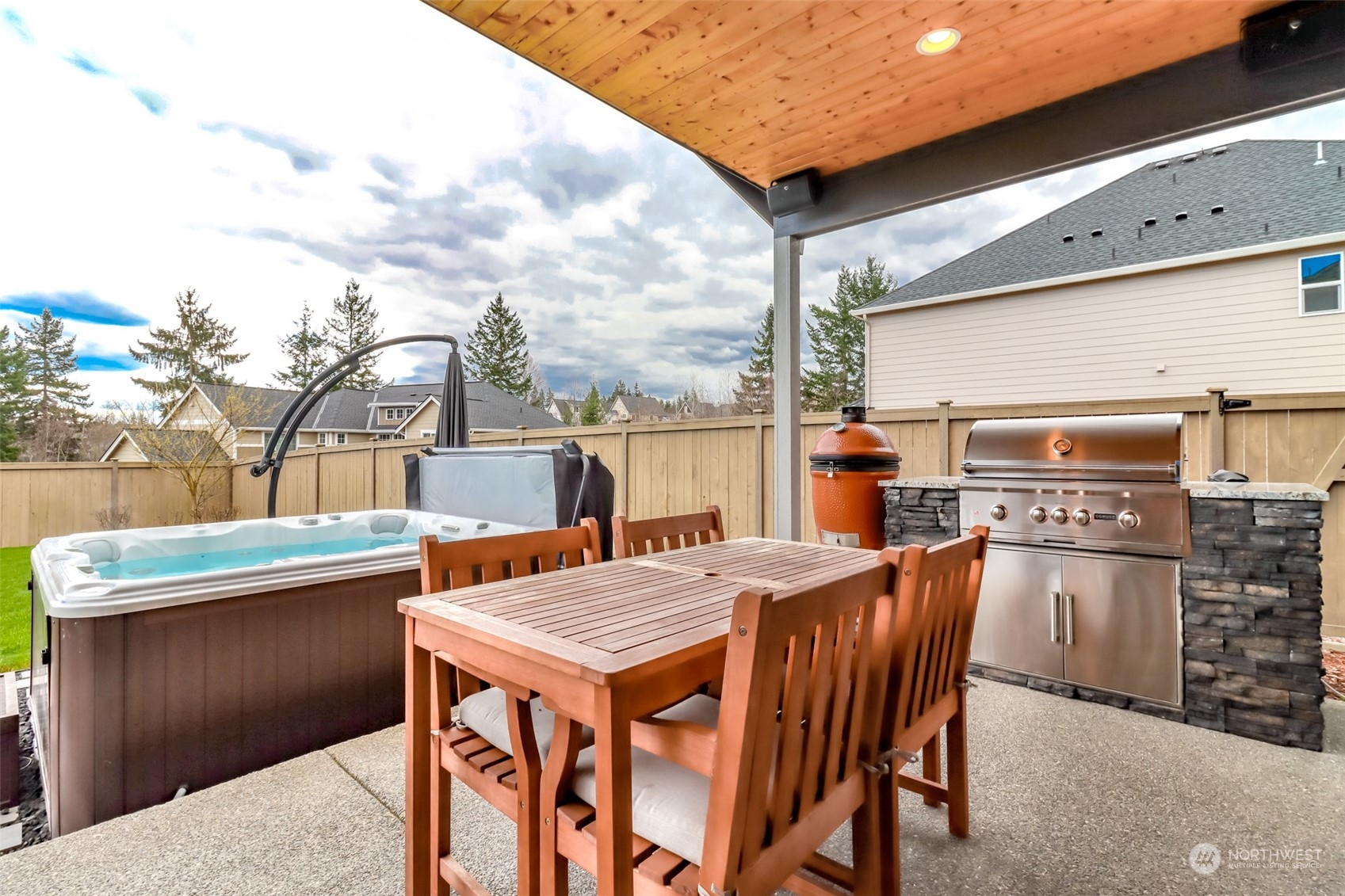 21209 Connells Prairie Road Bonney Lake, WA 98391 - Photo 17 of 35 Gallery Image 17