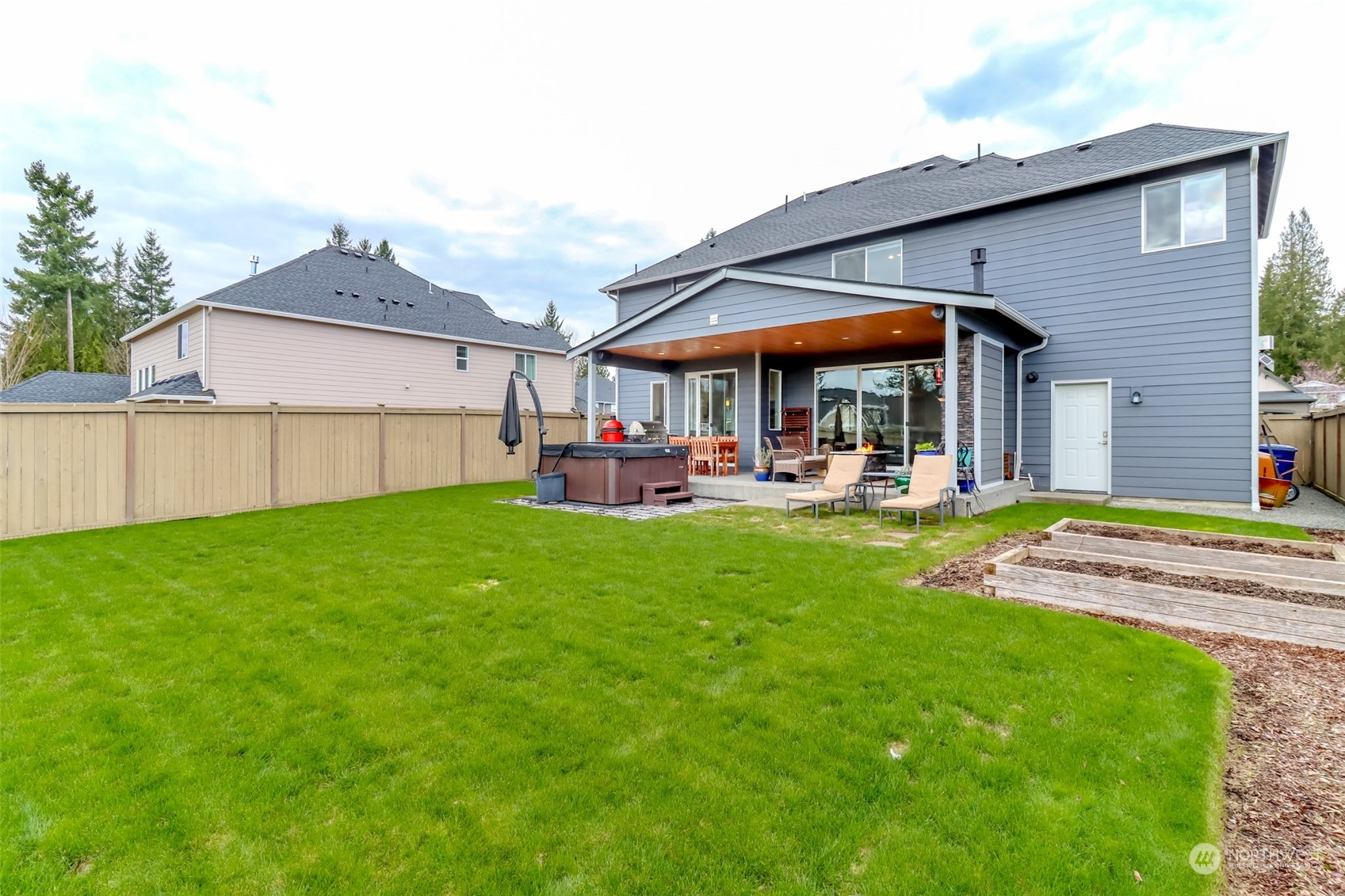 21209 Connells Prairie Road Bonney Lake, WA 98391 - Photo 18 of 35 Gallery Image 18