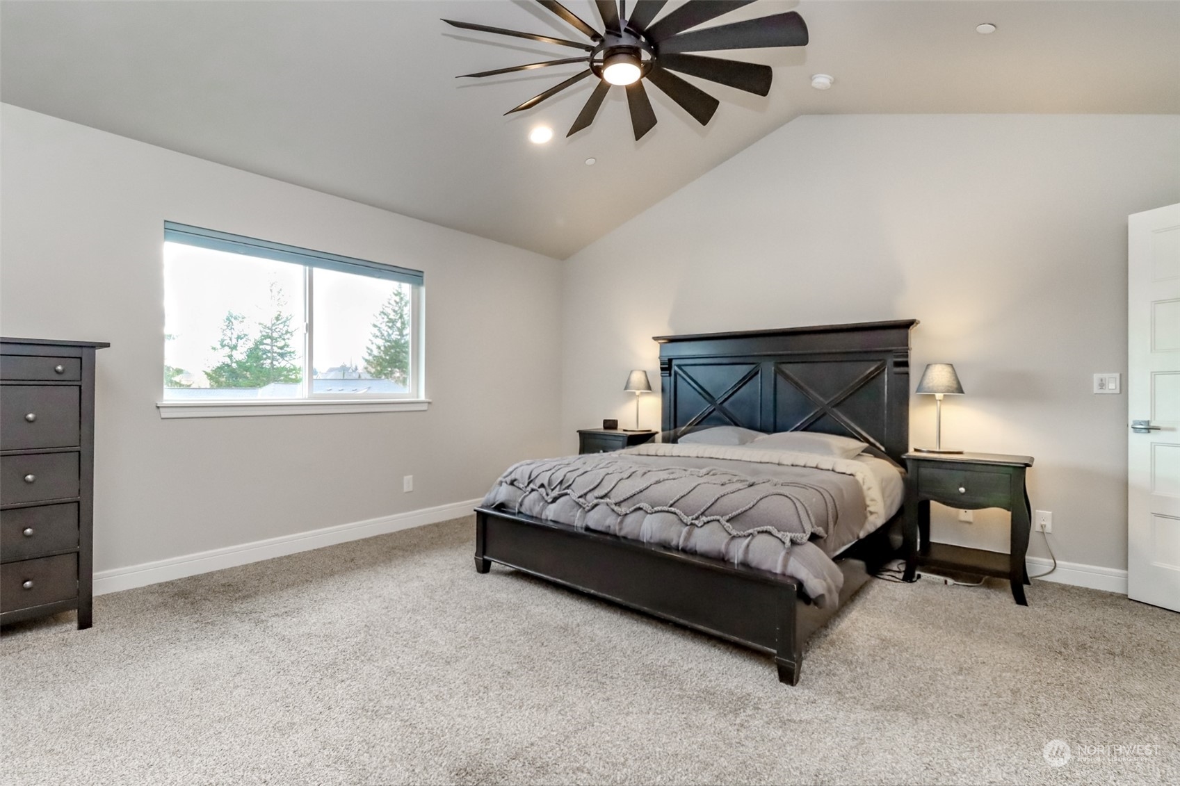 21209 Connells Prairie Road Bonney Lake, WA 98391 - Photo 21 of 35 Gallery Image 21
