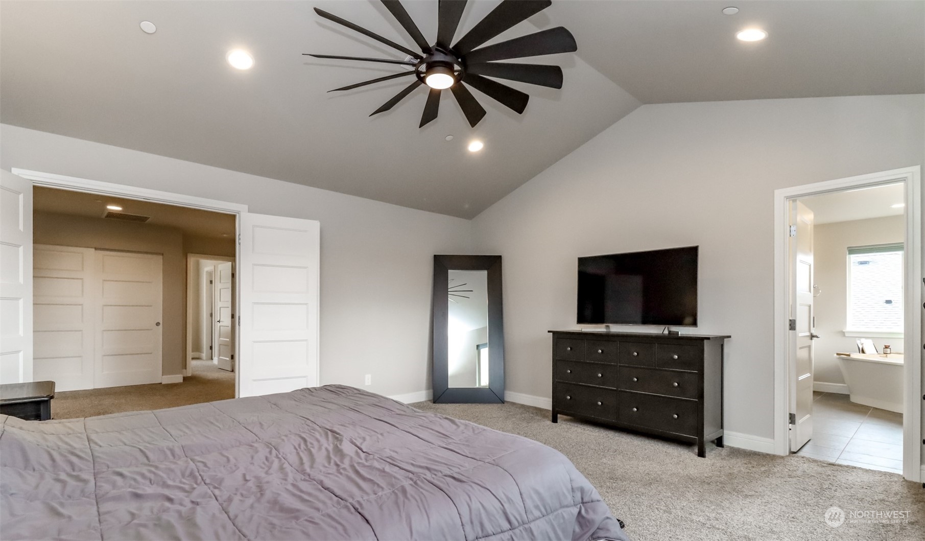 21209 Connells Prairie Road Bonney Lake, WA 98391 - Photo 22 of 35 Gallery Image 22
