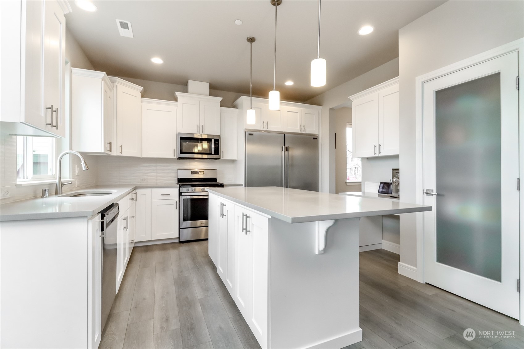 21209 Connells Prairie Road Bonney Lake, WA 98391 - Photo 8 of 35 Gallery Image 8