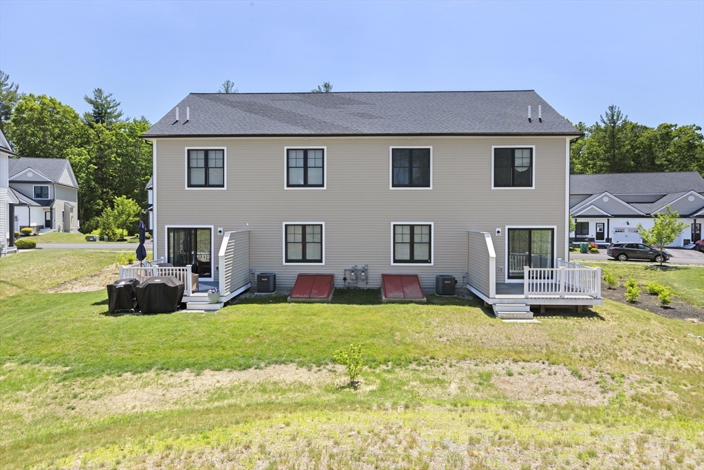 27 Compass Point Drive, Unit 27 Douglas, MA 01516 - Photo 2 of 33