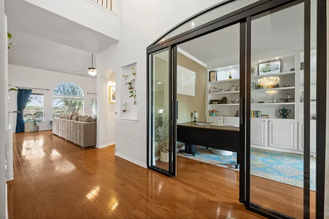 $469,000 | 13720 Shadowlawn Trace, Manor, TX 78653