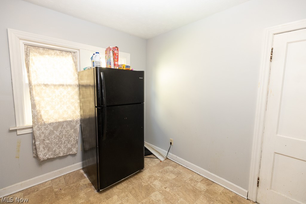14221 Glenside Road Cleveland, OH 44110 - Photo 14 of 50