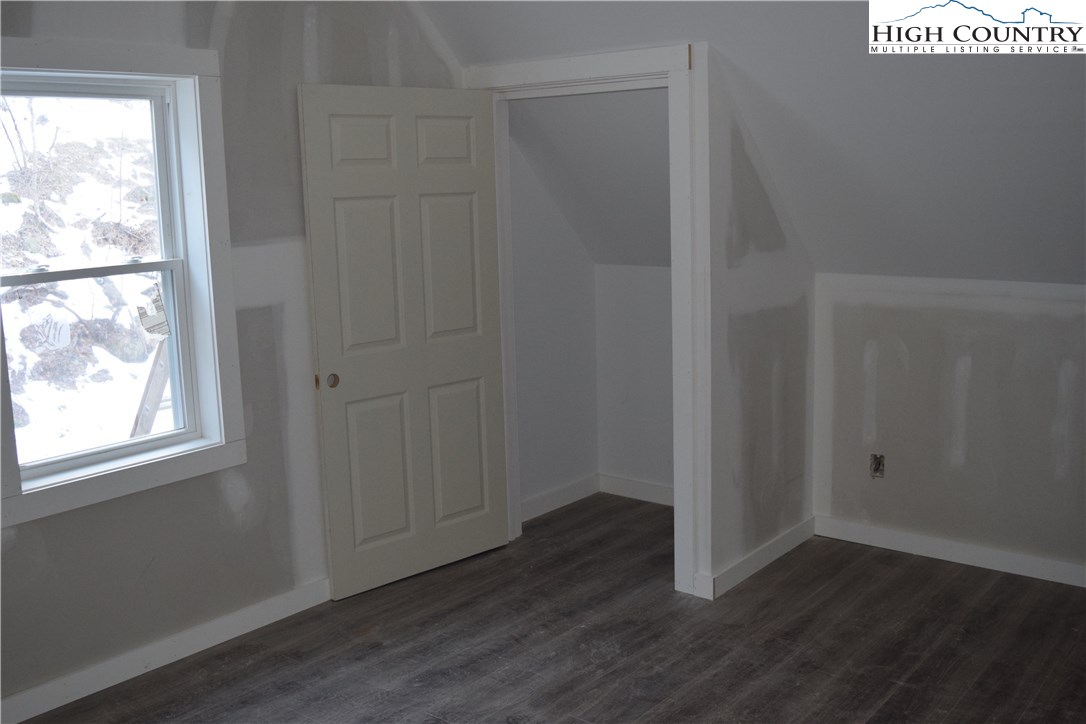 826 Niley Cook Road Blowing Rock, NC 28605 - Photo 7 of 9 Gallery Image 7