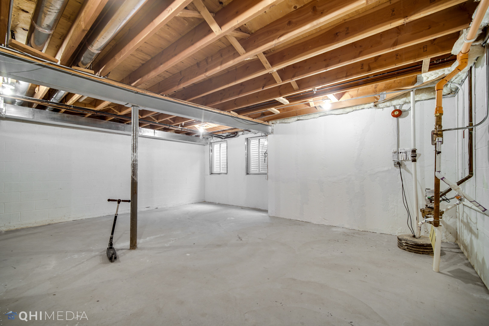 8832 South Roberts Road Hickory Hills, IL 60457 - Photo 14 of 16 a view of a room with gym equipment