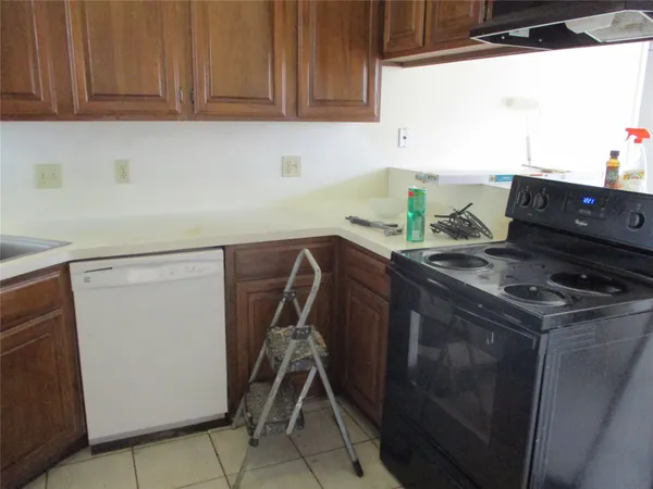 $1,319 | 10834 Sugar Hill Drive, Unit B, Houston, TX 77042