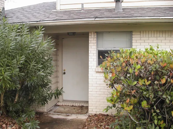 $1,319 | 10834 Sugar Hill Drive, Unit B, Houston, TX 77042