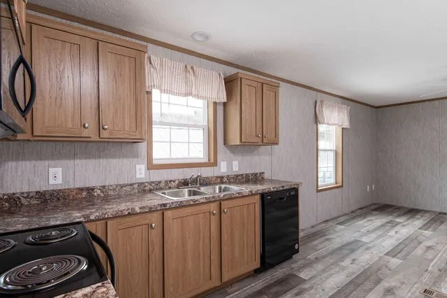 $89,831 | 135 Oak Street, St. Johnsbury, VT 05819