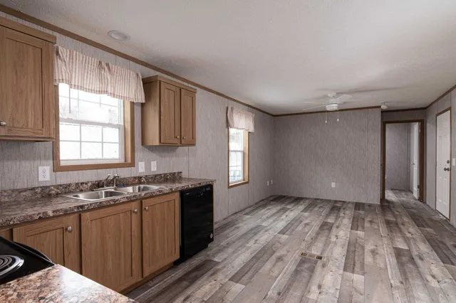 $89,831 | 135 Oak Street, St. Johnsbury, VT 05819