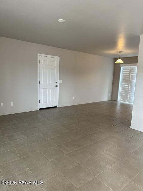 6755 North Double Tree Road Prescott, AZ 86305 - Photo 2 of 13 Living room/Dinning