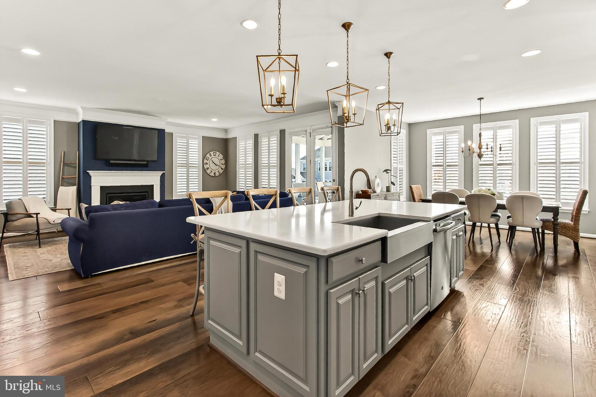 1103 Themis Street Southeast Leesburg, VA 20175 - Photo 30 of 108 Huge open concept family rm, kitchen & breakfst rm