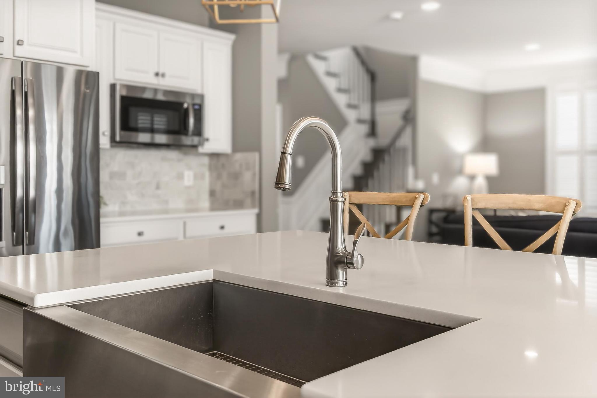 1103 Themis Street Southeast Leesburg, VA 20175 - Photo 32 of 108 Deep, undermount sink