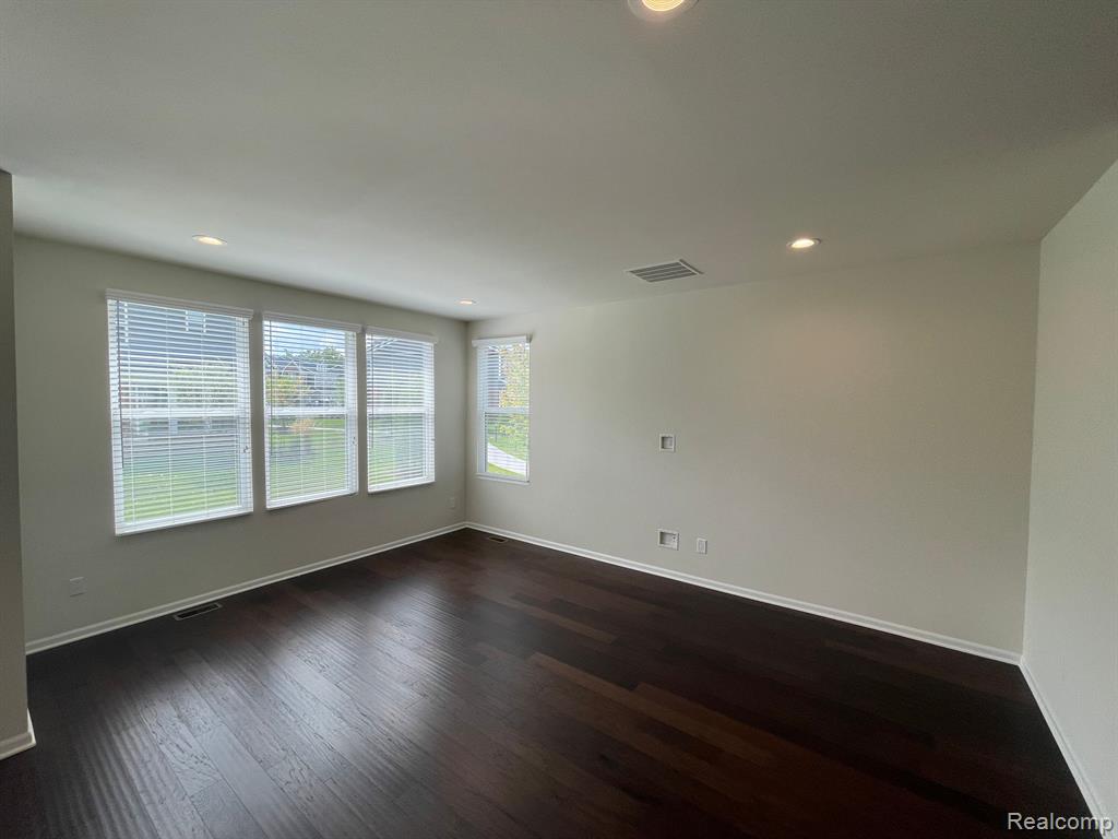 43545 Prospect Lane Novi, MI 48375 - Photo 12 of 22