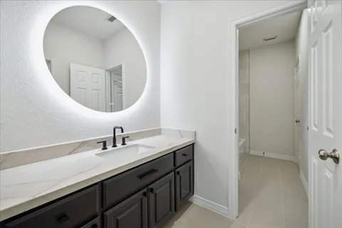 $925,000 | 6211 Alameda Point Lane, Houston, TX 77041