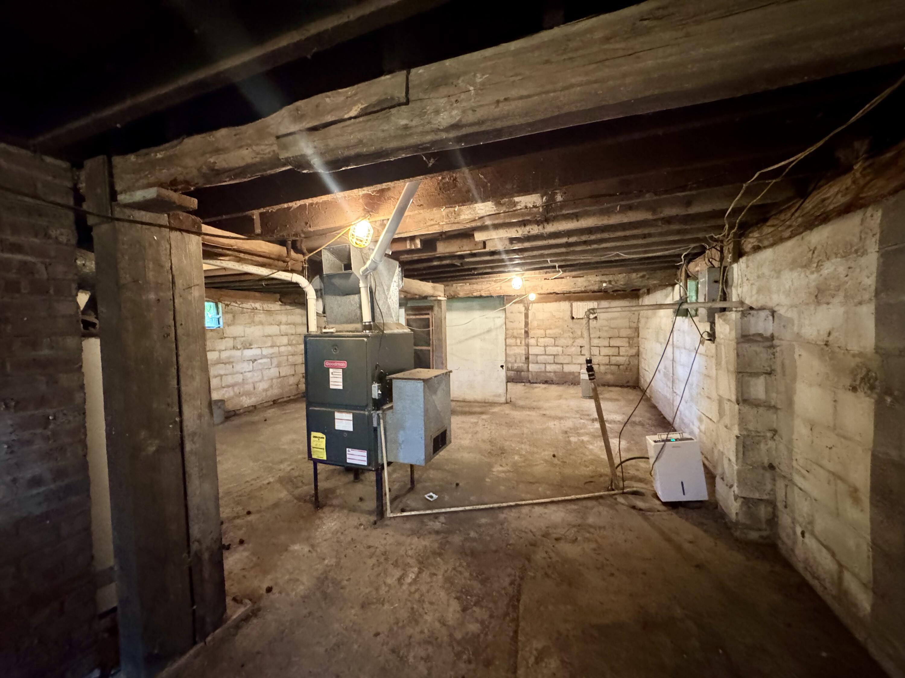 1038 Meridian Road Chesterton, IN 46304 - Photo 14 of 25 a view of small space