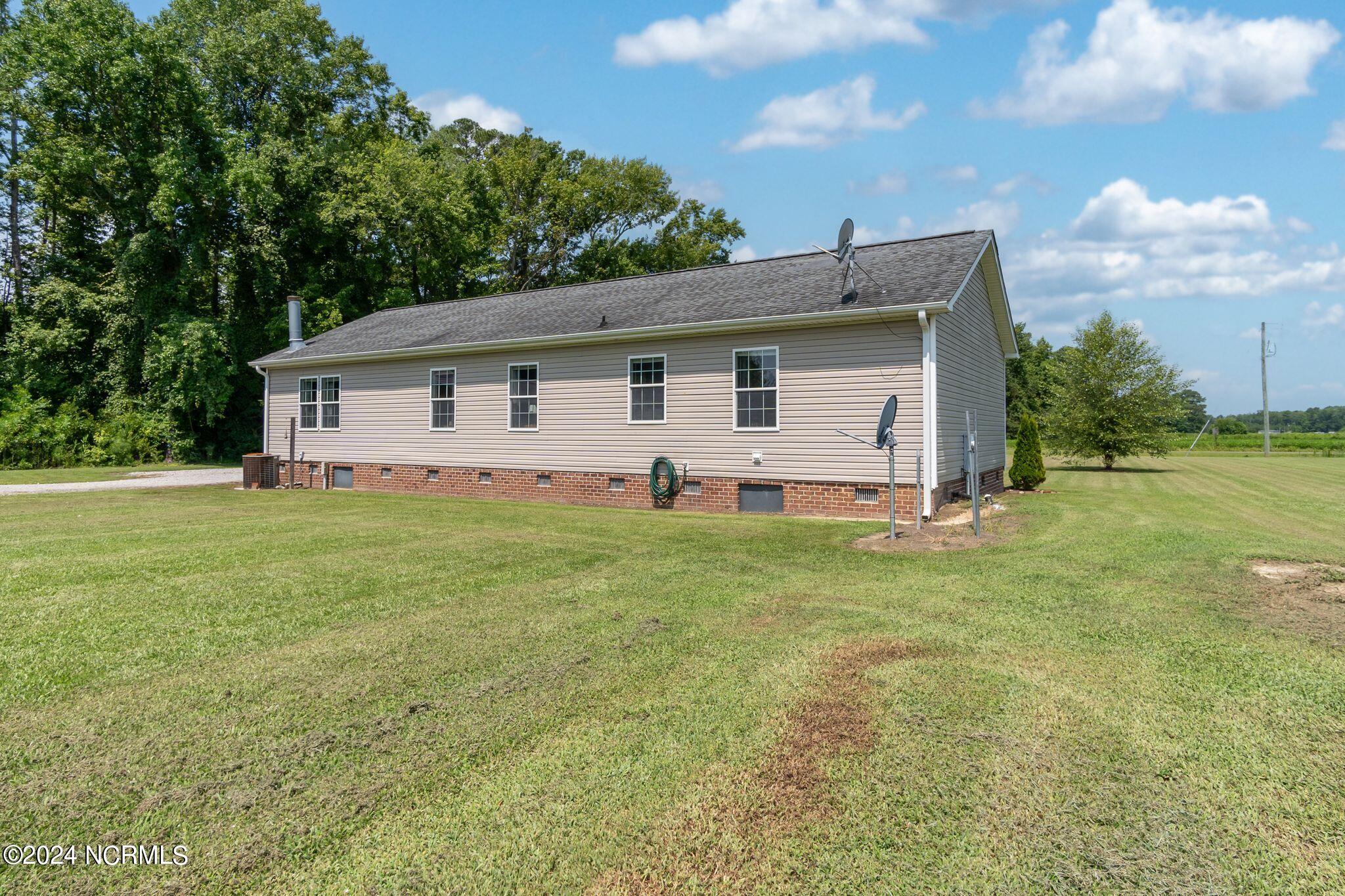 1910 Osbourne Road Williamston, NC 27892 - Photo 47 of 60 Back