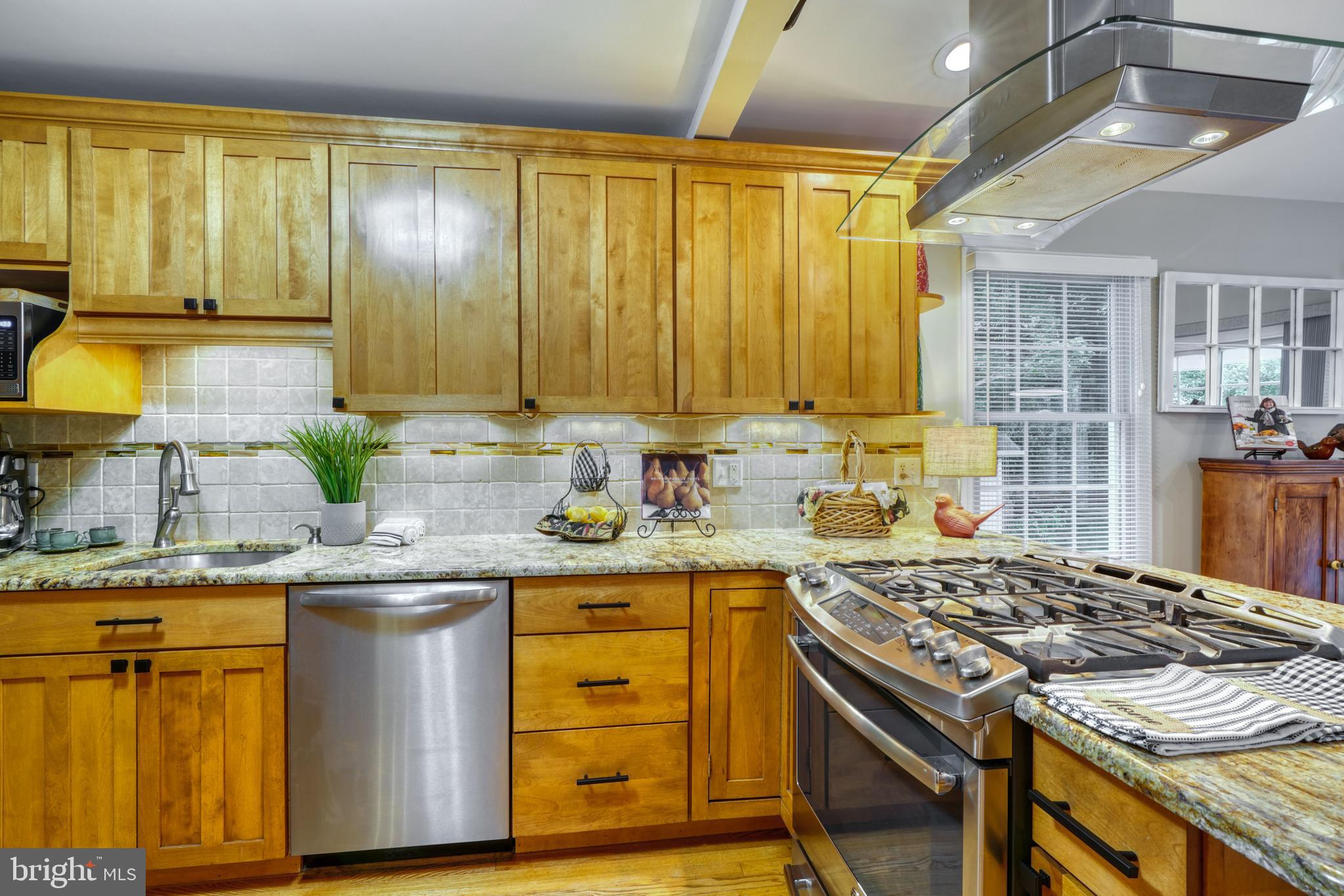 8410 Saunders Road Lutherville-Timonium, MD 21093 - Photo 8 of 40 Kitchen