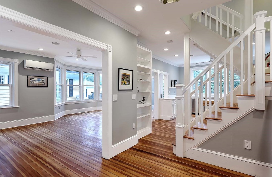 47 Lauriston Street Providence, RI 02906 - Photo 9 of 50