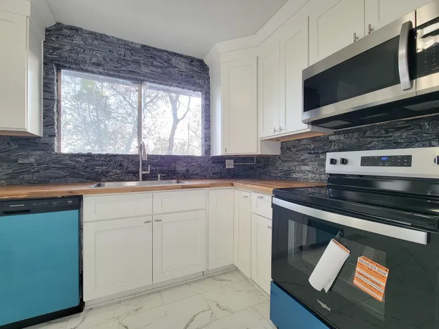 $1,645 | 2024 Stonesthrow Drive, Bay City, TX 77414