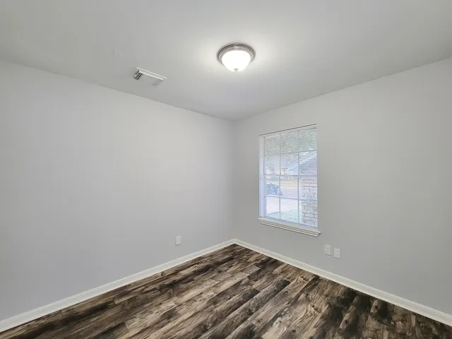 $1,645 | 2024 Stonesthrow Drive, Bay City, TX 77414