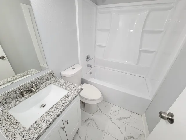 $1,645 | 2024 Stonesthrow Drive, Bay City, TX 77414