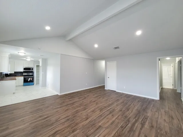 $1,645 | 2024 Stonesthrow Drive, Bay City, TX 77414