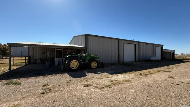 $895,000 | 9506 F M 835, Slaton, TX 79364