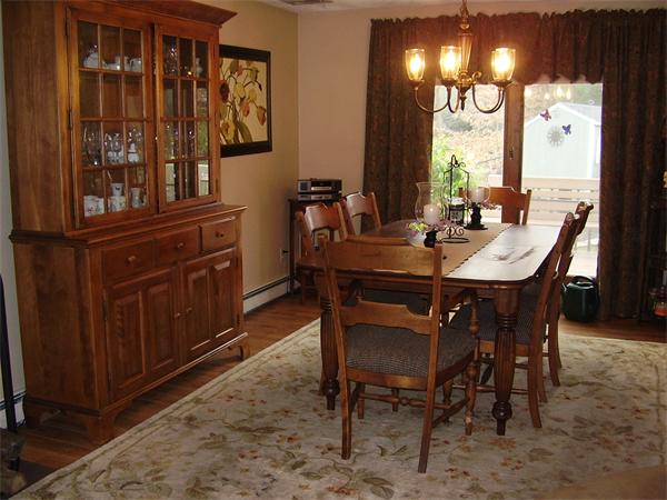 34 Reynolds Road Wakefield, MA 01880 - Photo 7 of 11 Gallery Image 7