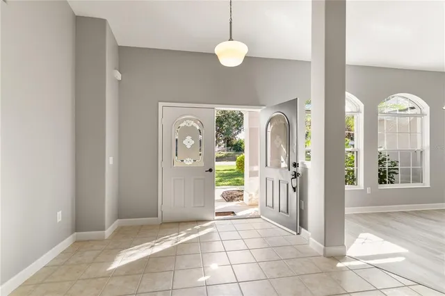 $389,000 | 2026 Oakbend Drive, Eustis, FL 32726