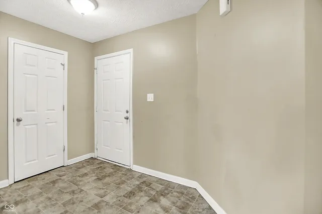 $250,000 | 11438 Arches Drive, Indianapolis, IN 46235