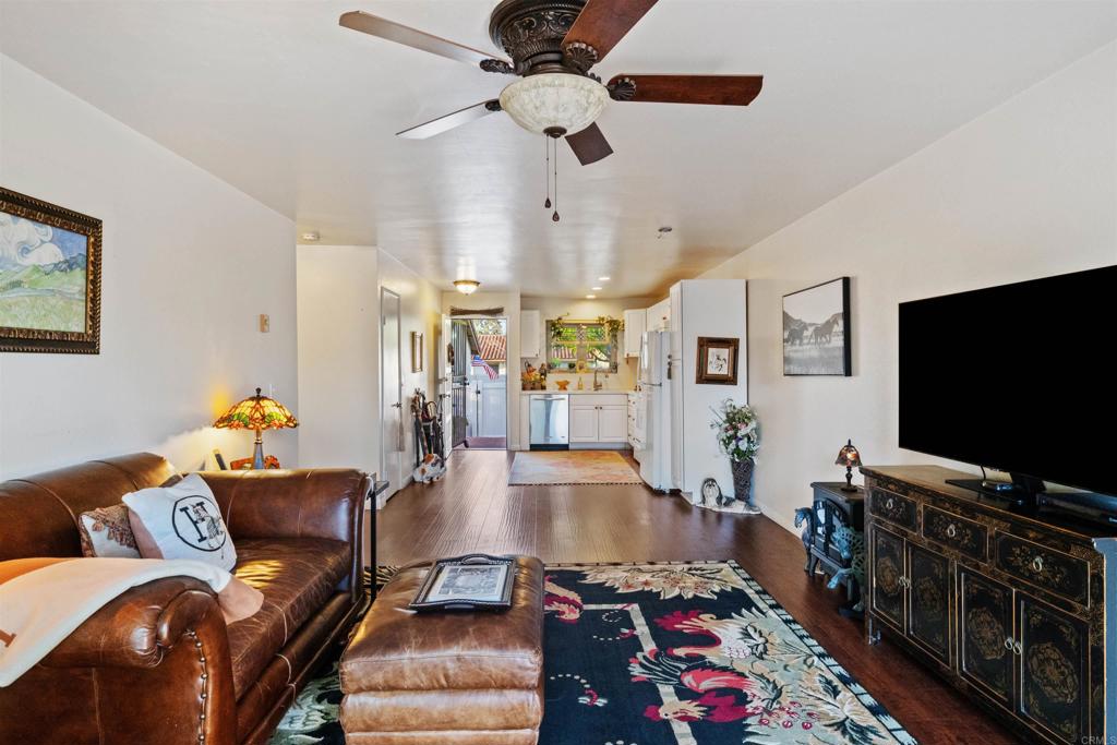 363 Orwell Lane Encinitas, CA 92024 - Photo 7 of 21